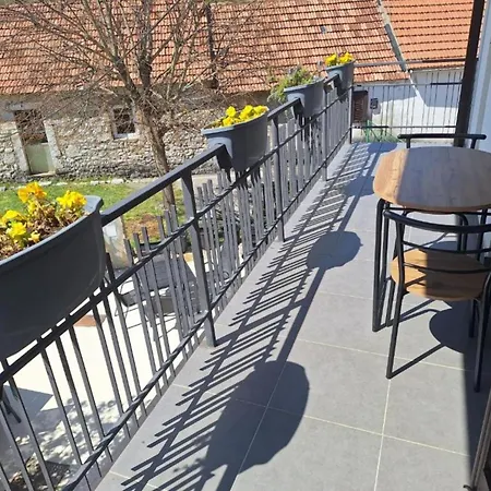 公寓 And Mare Vrlika - Two Bedroom With Balcony 锡尼